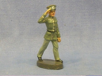 Elastolin 0/6632 Offizier in graugrüner Uniform grüßend Spur 0
